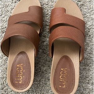 Women’s Lucca Lane Whitley Sandals Size 6 New Beige